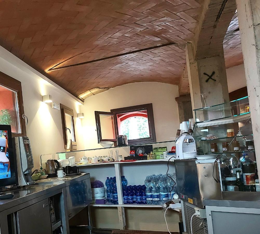 Agriturismo Azienda Agricola Ferrari M.Rita Pozza Екстериор снимка
